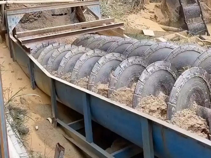 Mechanized sand washing site