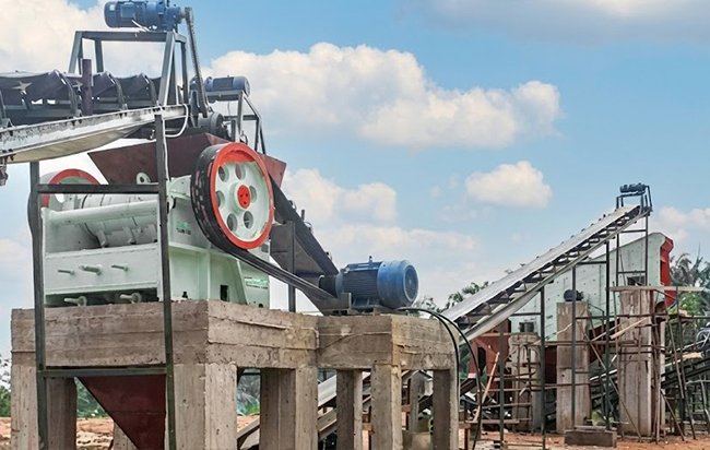 CIP-Gold-Mine-Processing-Plant-Crushing-and-Screening