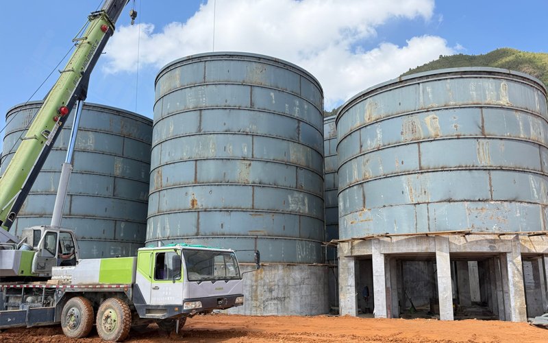leaching-tank-rubber-lining-installation2