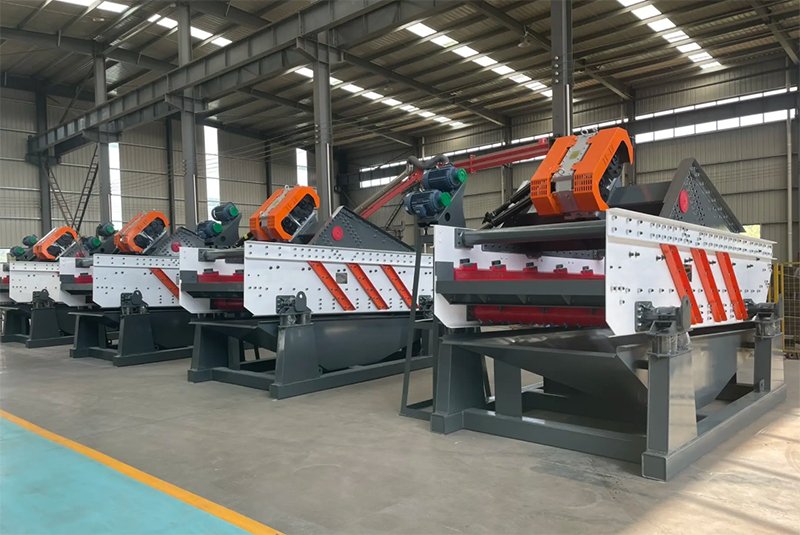Photos-of-the-CHUNLEI-dewatering-screen-factory-area