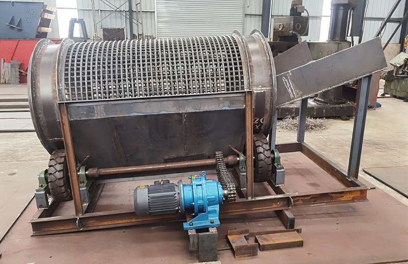 Small-scale-shaftless-trommel-screen